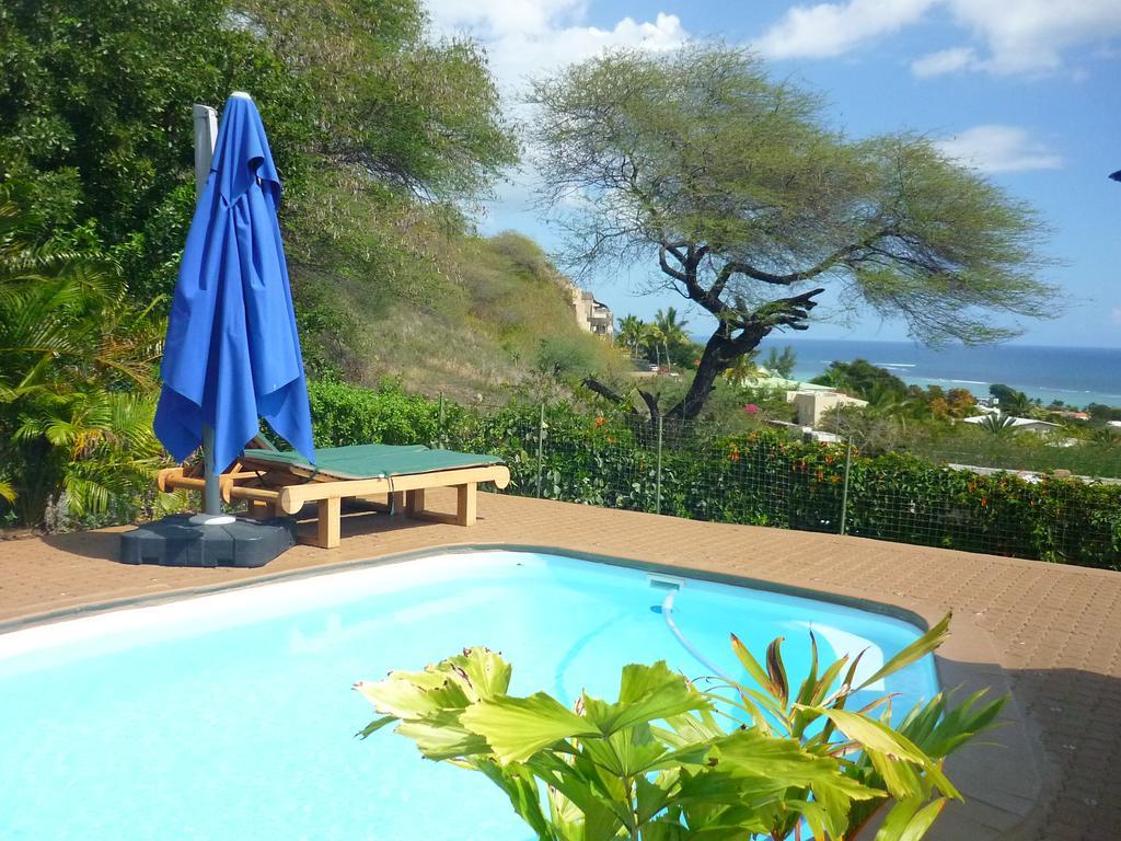 Flamboyant Ocean View - Ex Hillside Haven Apartman Tamarin Kültér fotó
