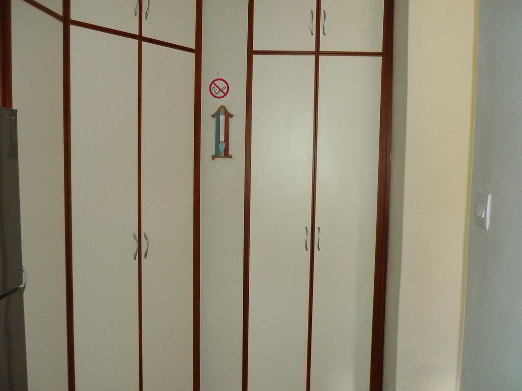 Flamboyant Ocean View - Ex Hillside Haven Apartman Tamarin Kültér fotó